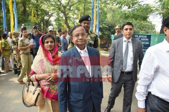 Bangladesh Rail Minister arrives in Tripura with wife